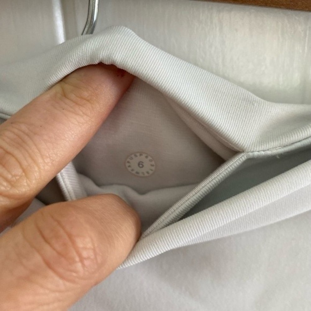 Lululemon All The Right Places leggings, white, size 6 - Picture 8 of 11